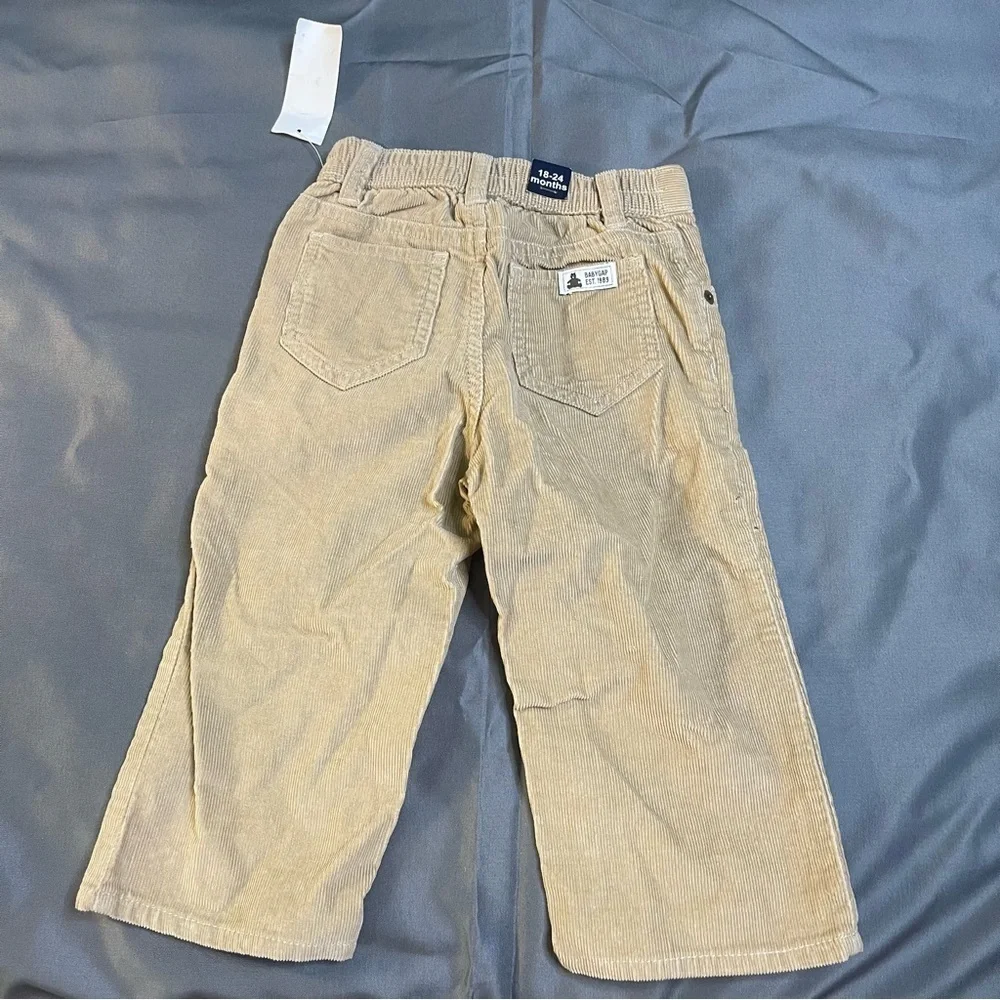 Baby GAP Infant Beige Corduroy Pants Size 18-24 months